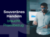Person mit Tablet in einem Büro